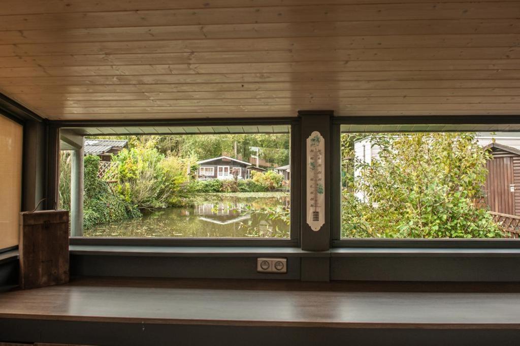 Prachtige Chalet Wabi Sabi Aan Het Water! Гел Экстерьер фото